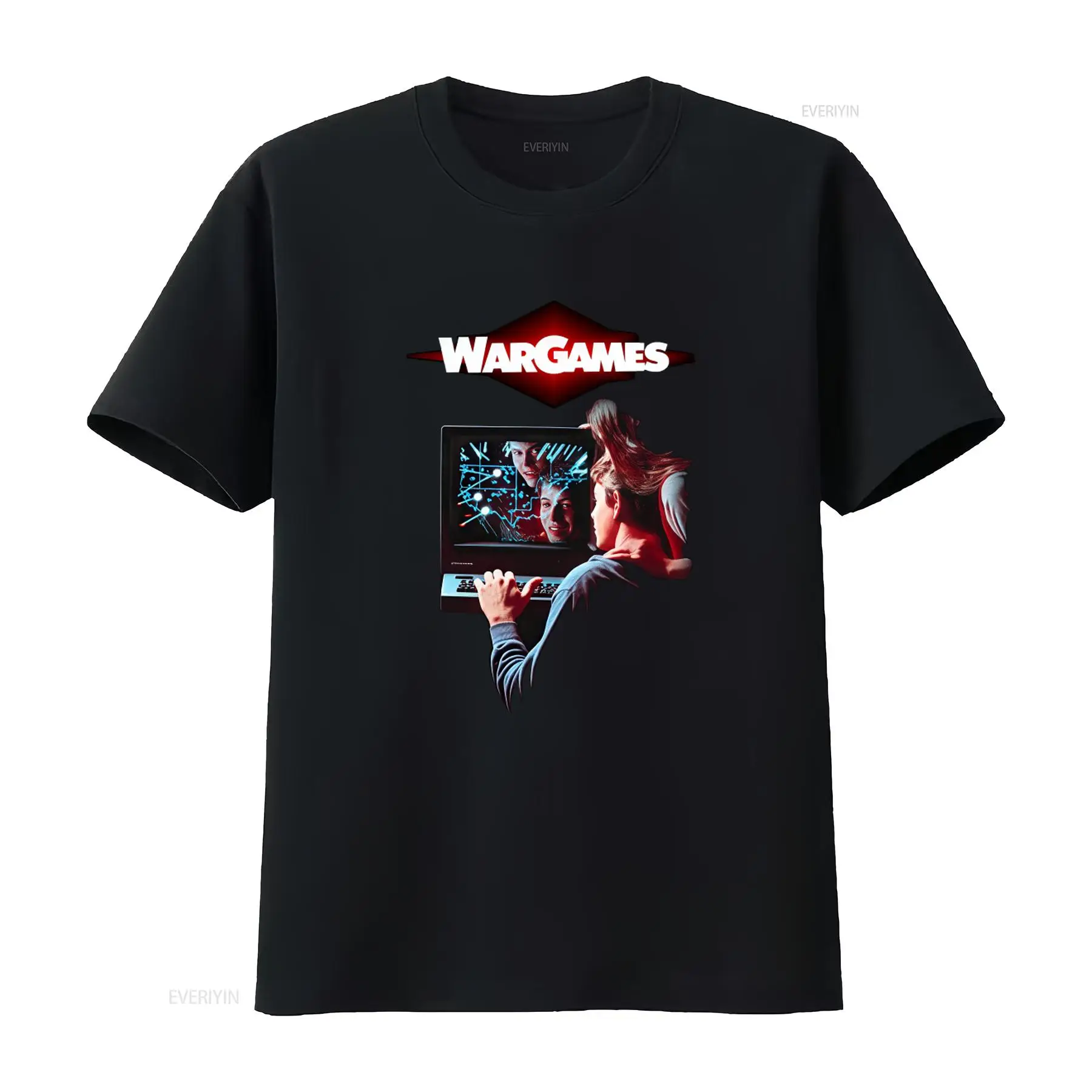 Streetwear Brand Graphic Designer - WarGames Cult Movie T-Shirt im Retro-Gaming-Design,