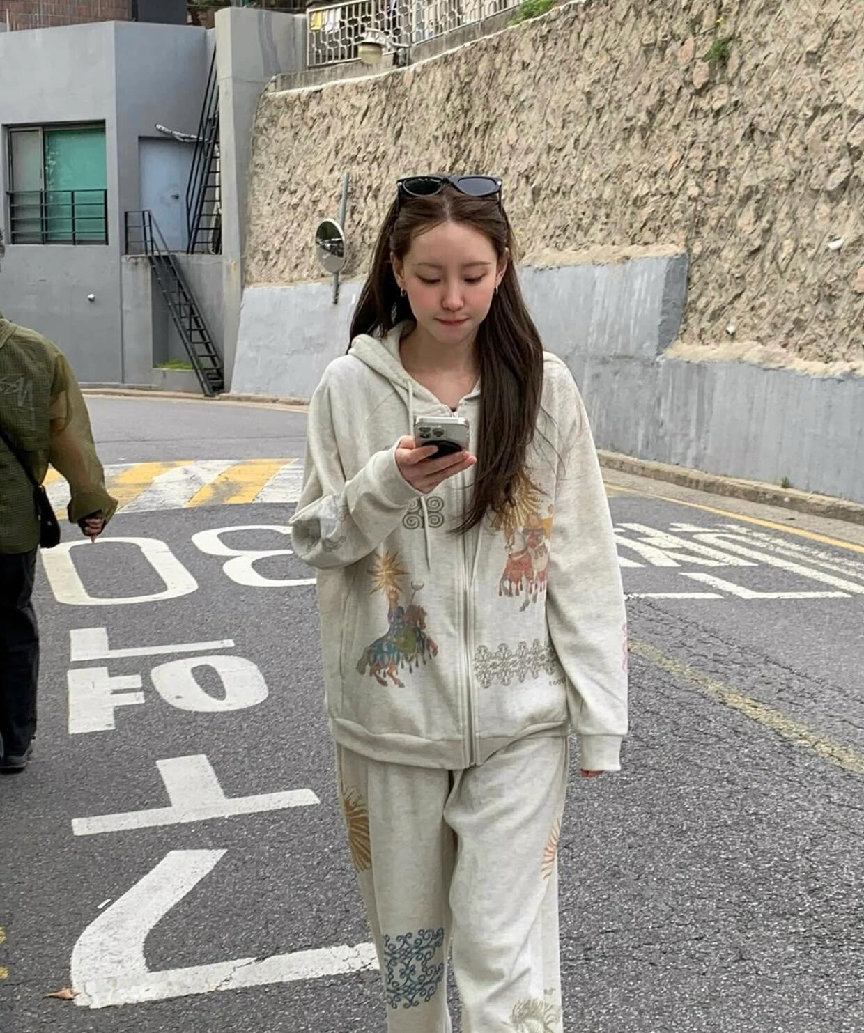 Jennie Collaborated Streetwear – Streetwear Brand Collaborations Bewertung und Preis
