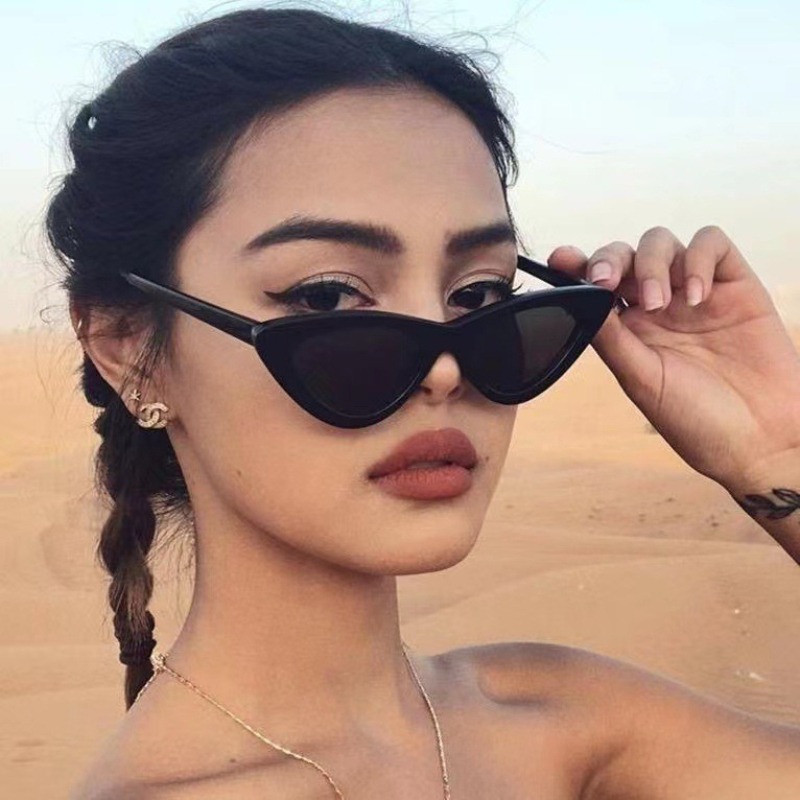 Sexy Kleine Dreieckige Cat-Eye – Streetwear Brand With Eye Bewertung und Preis